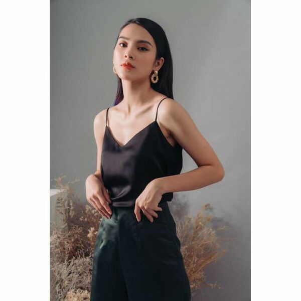 Áo 2 dây lụa cổ V Gunich (nhiều màu)