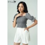 Áo croptop nữ kẻ chần chun co giãn IVY moda MS 16B8284