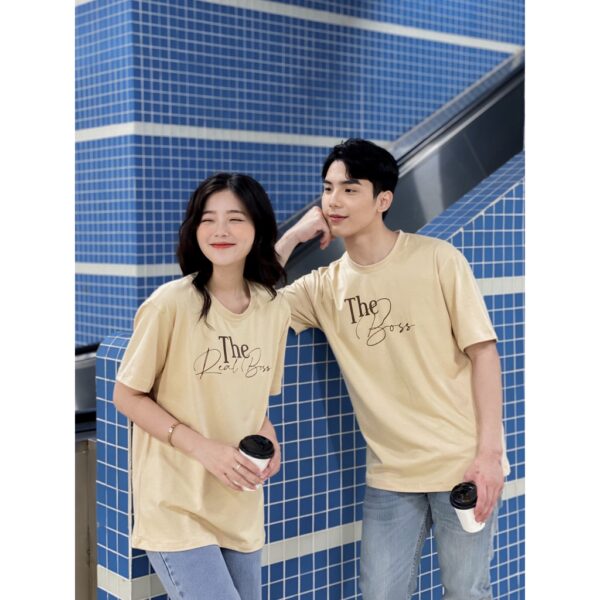 Áo phông đôi nam nữ in The Real Boss LYRA thiết kế, chất cotton form unisex trẻ trung, năng động - Hình ảnh 4