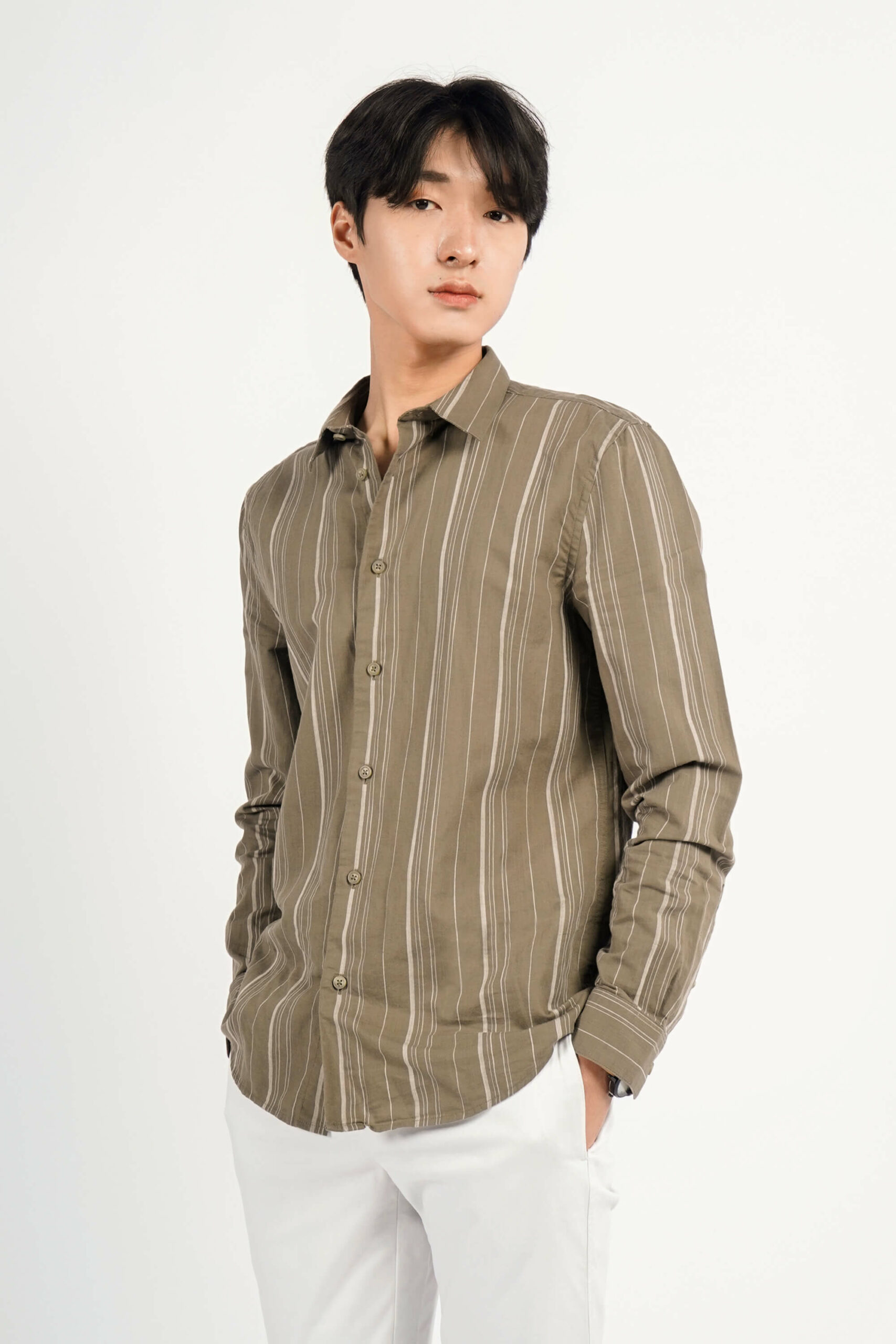 Áo Sơ Mi Tay Dài Linen Kẻ Sọc.FITTED – 10F21SHL007