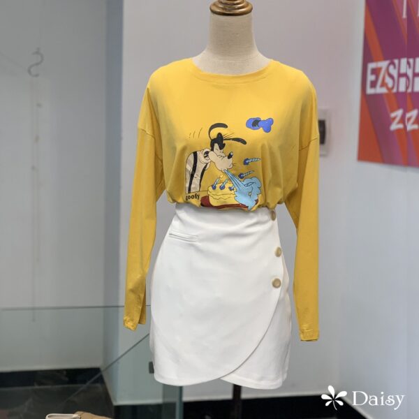 Áo thun dài tay hình Goofy thổi nến Daisy - Hình ảnh 2