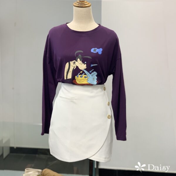 Áo thun dài tay hình Goofy thổi nến Daisy - Hình ảnh 3