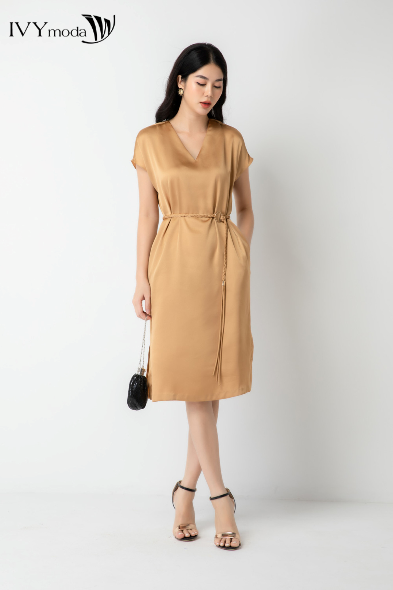 Đầm lụa dáng suông thắt đai rời sành điệu IVY moda MS 47M6675