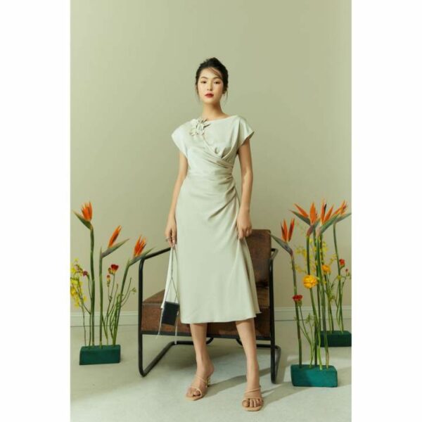 Đầm lụa hoa nổi nữ IVY moda MS 48M6206
