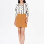 De Leah – Chân Váy Mini Cúc Trước – Thời Trang Thiết Kế