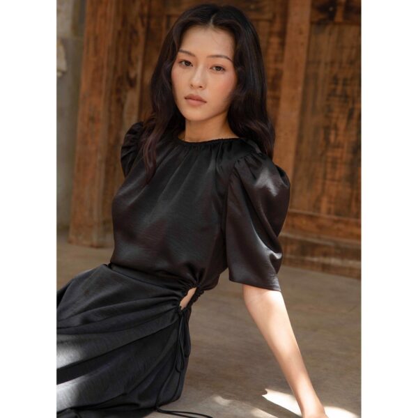 DOTTIE PREMIUM - Đầm Satin Dress With Cut Out At Waist D0195 - Ảnh 5