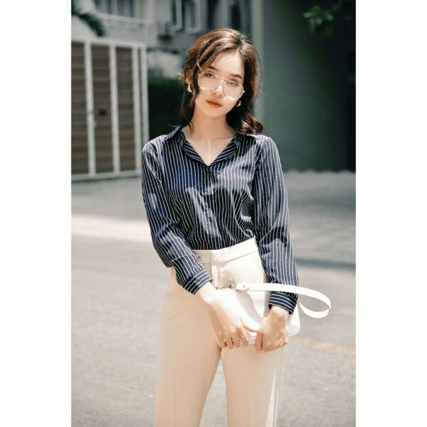 [GILLEE] Áo Sơ Mi Lụa Sọc Navy New - Hình ảnh 2