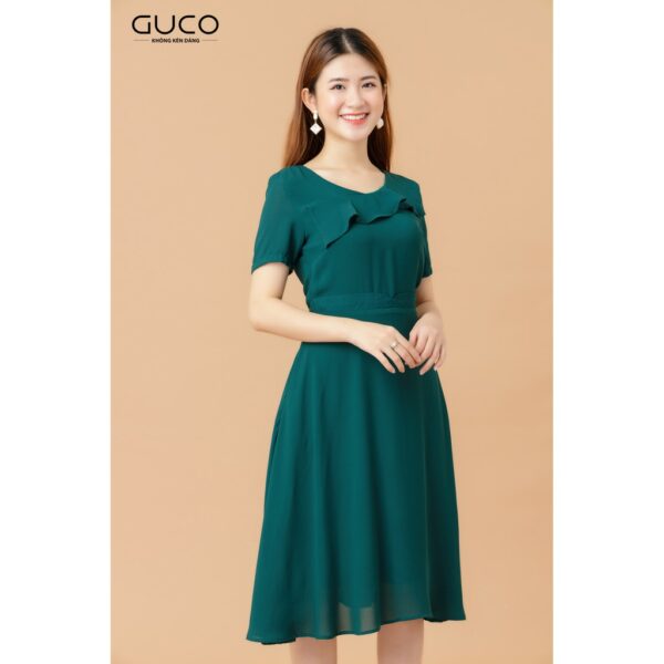 GUCO - Đầm công sở xòe dạo phố màu xanh 2149 - Hình ảnh 3