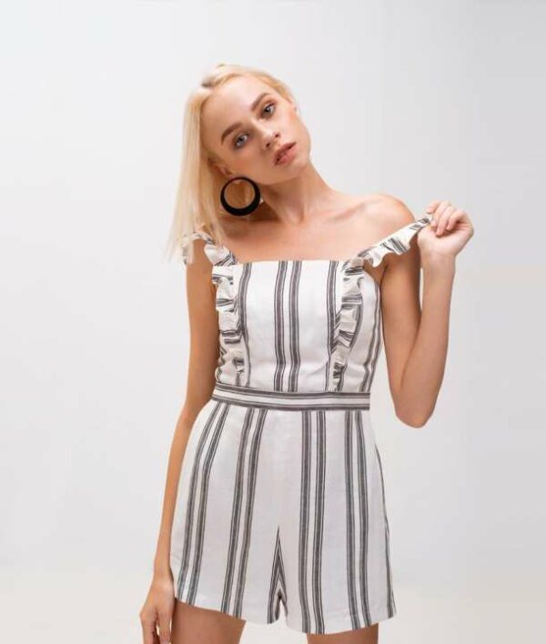 Jumpsuit Ngắn Hai Dây Sọc