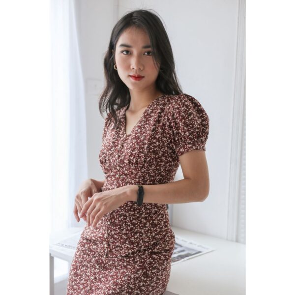 [Mã BMBAU300 giảm 7% tối đa 300K đơn 499K] De Leah - Đầm Ôm Đuôi Cá Cúc Trai Xẻ Trước - Thời trang thiết kế - Hình ảnh 4