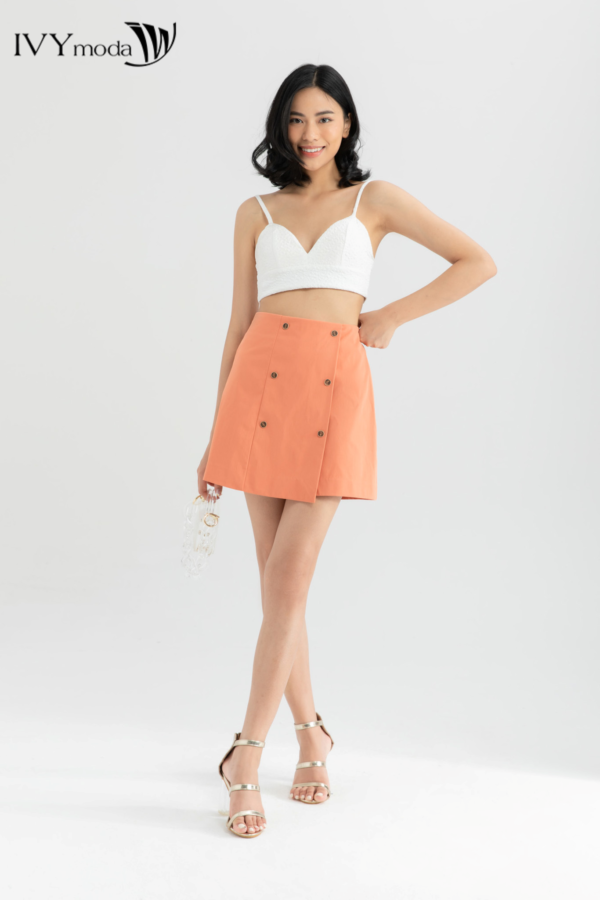 Quần sooc giả váy nữ đính 6 cúc trang trí IVY moda MS 20B8566