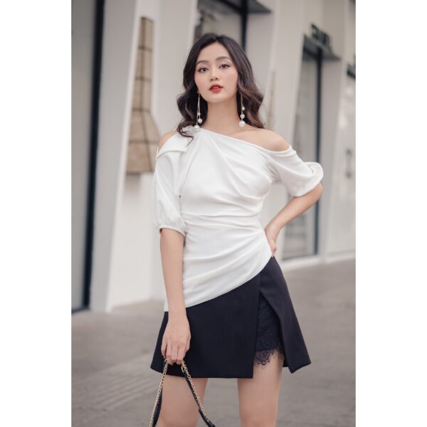 XIPI - Áo Trắng Xếp Ly Tà Chéo - Hình ảnh 3