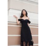 XIPI – Đầm Đen Tùng Nối Ren Tay Rớt