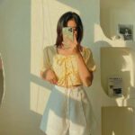 Áo croptop kiểu nữ tay ngắn thiết kế in hoa Smiley Top LUCETFASHION