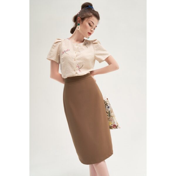 Áo sơ mi nữ karo nhí vàng kem thêu chuồn chuồn 2AO1021 ADORE DRESS - Hình ảnh 6