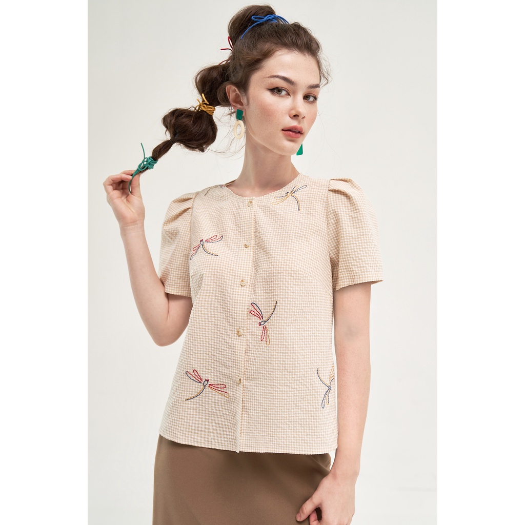 Áo sơ mi nữ karo nhí vàng kem thêu chuồn chuồn 2AO1021 ADORE DRESS