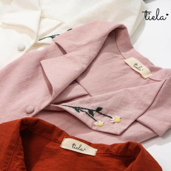 Áo sơ mi thêu hoa cúc tay ngắn TIELA - Áo sơ mi công sở Daisy Shirt - Hình ảnh 2