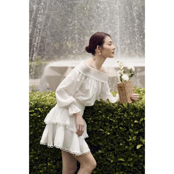 Áo trễ vai nữ MARC FASHION tay dài form suông smocking vai CBLH0414 - Hình ảnh 6
