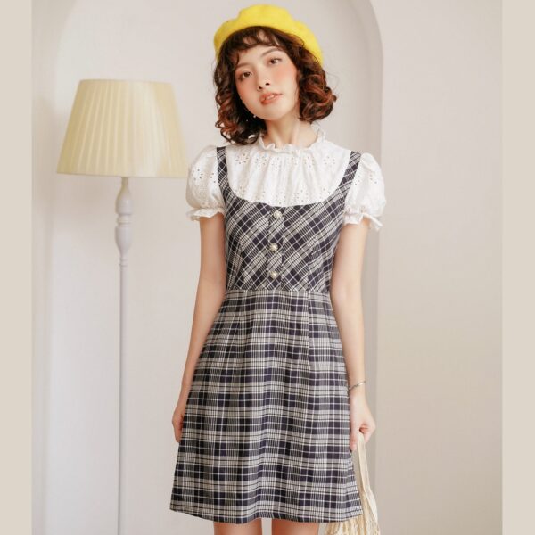 BLEUBIRD Váy caro phối vải cotton thêu dáng A REGINA DRESS - Hình ảnh 3