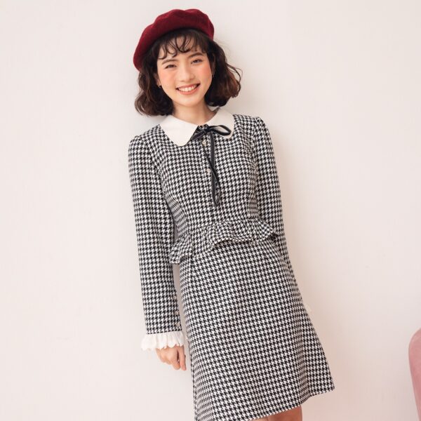 BLEUBIRD Váy liền vải tweed hoạ tiết caro houndstooth buộc nơ NINA DRESS - Hình ảnh 2