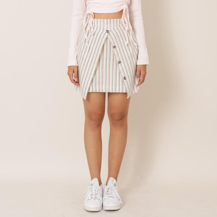 Chân váy đắp tà kẻ sọc thời trang GAGO front slit contrast mini skirt màu trắng GO4003
