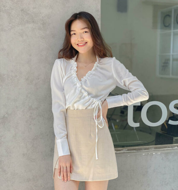 Chân váy ngắn chữ A lưng cao, màu be Caramel Skirt LUCETFASHION