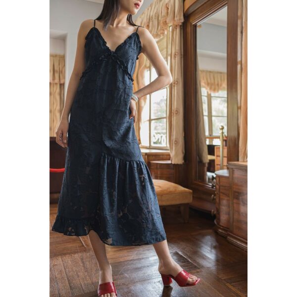 Đầm dây voan lụa dệt hoa nổi Mauve Midnight dress - Hình ảnh 3
