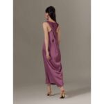 Đầm lụa dài cách điệu thân sau Mauve Twist dress