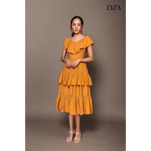 LYZA - Đầm Vàng Tầng Maxi