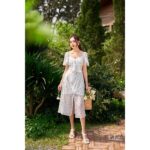 TIELA Đầm váy hoa đính nơ ngực – Cora Dress