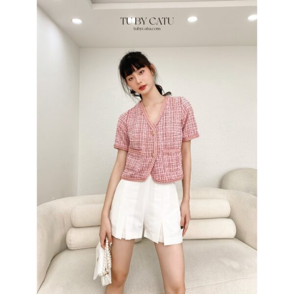 TUBYCATU | Quần short trắng xẻ lai