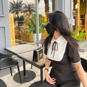 áo đen phối trắng sushi