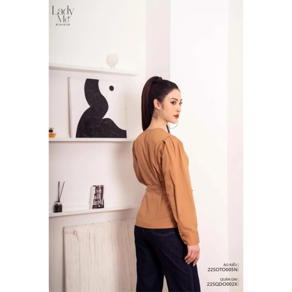 Áo sơ mi nữ tay dài cổ vest LADY ME by Eva de Eva 22SOTO005N - Hình ảnh 4
