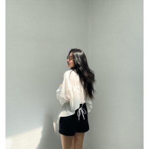 áo sơ Mimi lệch lưng