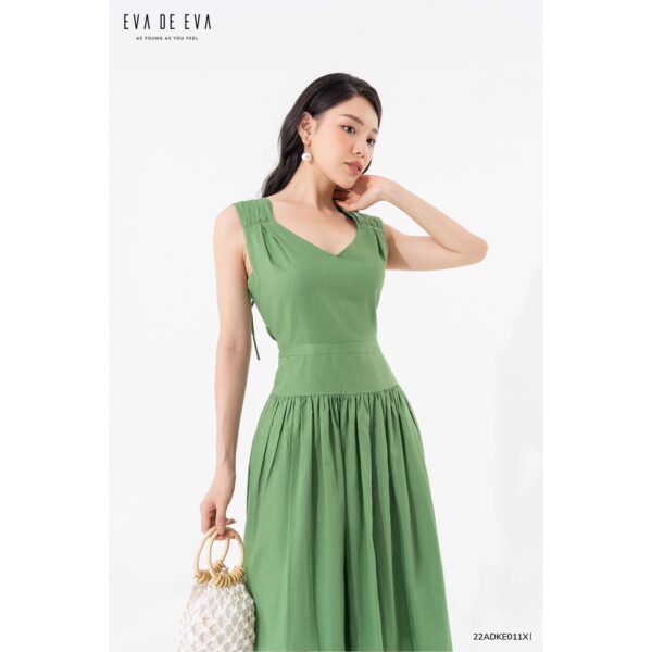 Đầm sát nách dáng xòe thắt eo Eva de Eva 22ADKE011X - Hình ảnh 2