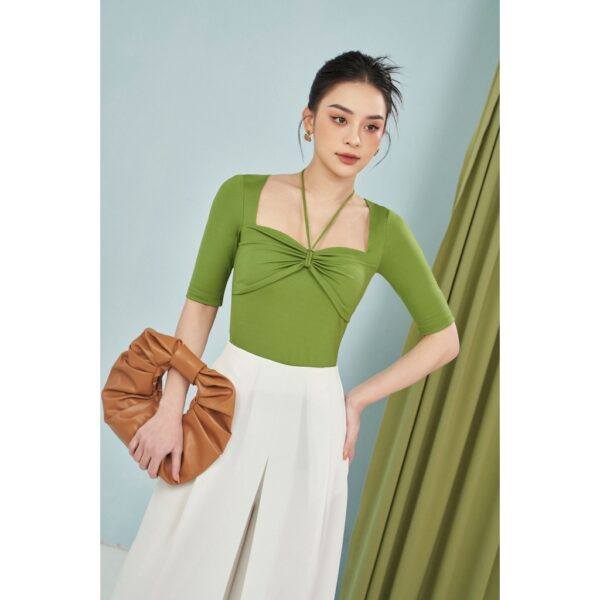 MOLLYNISTA - Áo Rina thun khoét cổ nhúm ngực có tay quyến rũ nữ tính thiết kế cao cấp đi chơi đi tiệc gợi cảm - Hình ảnh 4