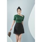 MOLLYNISTA – Áo Yany khoét cổ thun mịn cao cấp nhún cổ chéo quyến rũ nữ tính thiết kế cao cấp đi chơi đi tiệc gợi cảm