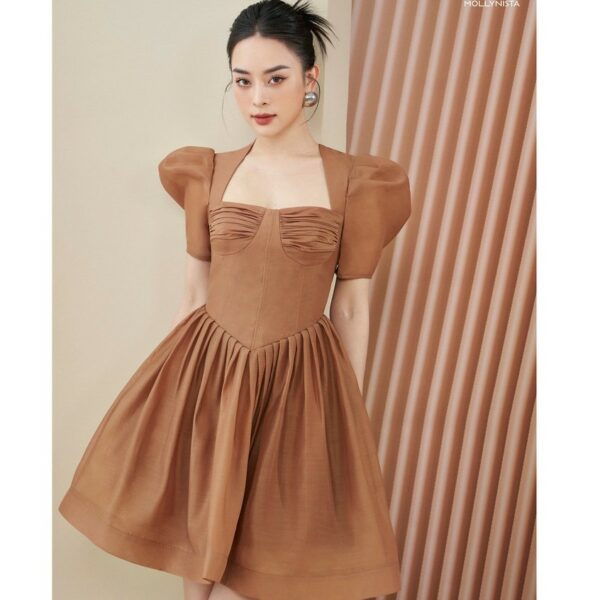 MOLLYNISTA - Đầm Choco organza cúp nhúm tay phồng quyến rũ nữ tính thiết kế cao cấp đi chơi đi tiệc gợi cảm - Ảnh 4
