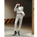 Set áo blazer mini houndstooth đen trắng và quần baggy HUONG BOUTIQUE HBVEST143