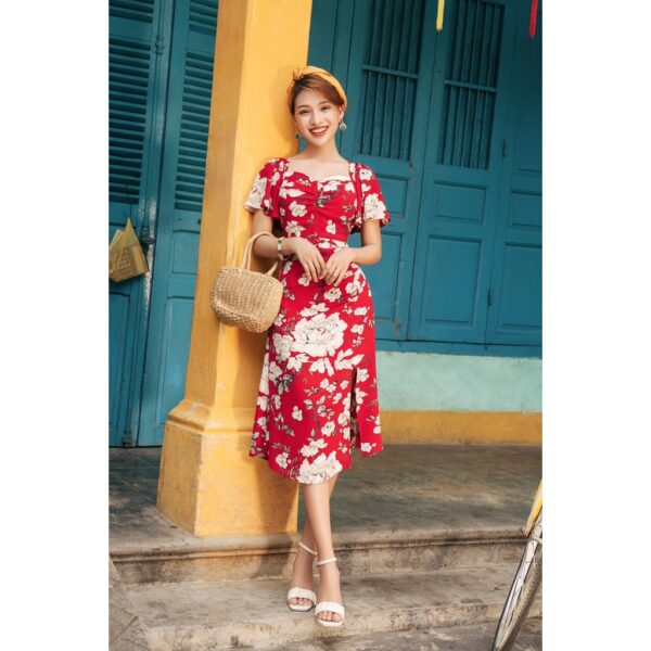 Váy cổ vuông xẻ bên hoa đỏ PH 652519 HER - Hình ảnh 4
