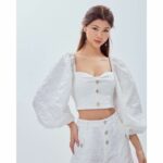 Áo croptop SheByShj gấm tay phồng màu trắng – Angela Top