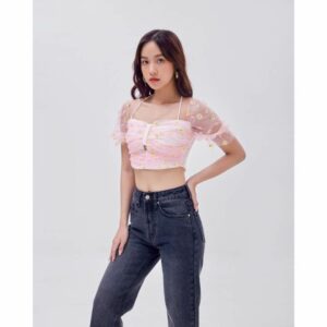 Áo croptop SheByShj tay bồng hoa cúc màu hồng - Pink Daisy Top