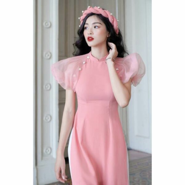 Áo dài cách tân tay ngắn phồng đính ngọc trai ONONMADE Peony