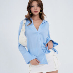 Áo sơ mi lụa SheByShj phom dài hở lưng màu xanh dương - Blue Tyra Shirt