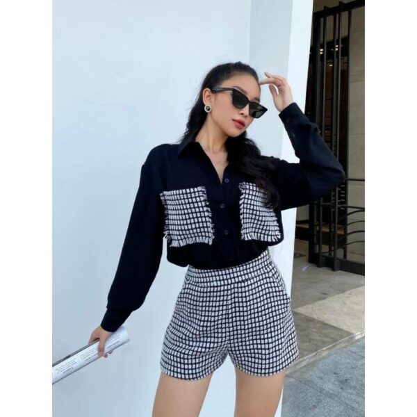 QUẦN CHECKE SHORT- BLACK STRIPED