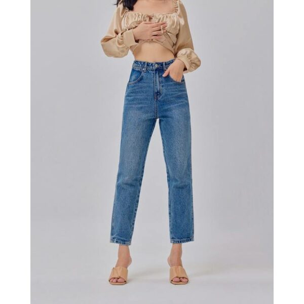 Quần jeans SheByShj màu xanh dương họa tiết ngôi sao - Kyla Jeans