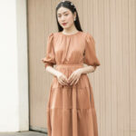 RẬP – Đầm Cam Cổ Tròn Tay Lửng Tùng Ba Tầng – GRACE 03 CAM