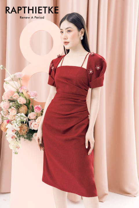 RẬP – Đầm Đỏ Hai Dây Tay Đính Hoa Eo Nhún – JANIE 10