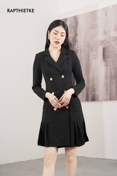 RẬP – Đầm Đen Cổ Chéo Tay Dài Cài Nút – LUCIE 07