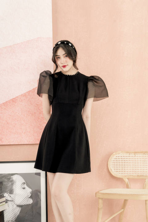 RẬP – Đầm Đen Tay Lưới Phồng Cổ Đính Hạt – PUBBI 06 ĐEN